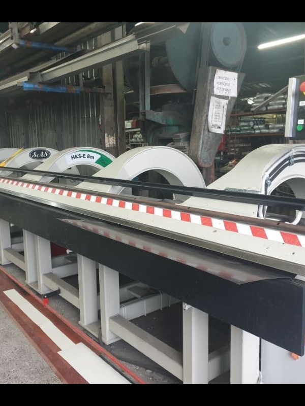 Mašina za savijanje lima